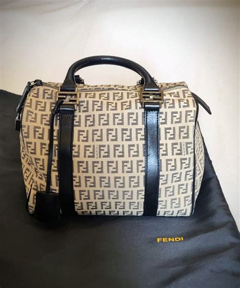 borsa fendi vintage anni '70|Borse Fendi Vintage di seconda mano .